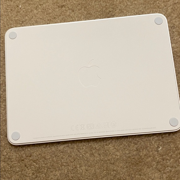 Apple Magic Trackpad 2 A1535 純正品 ホワイト公式WEBショップ